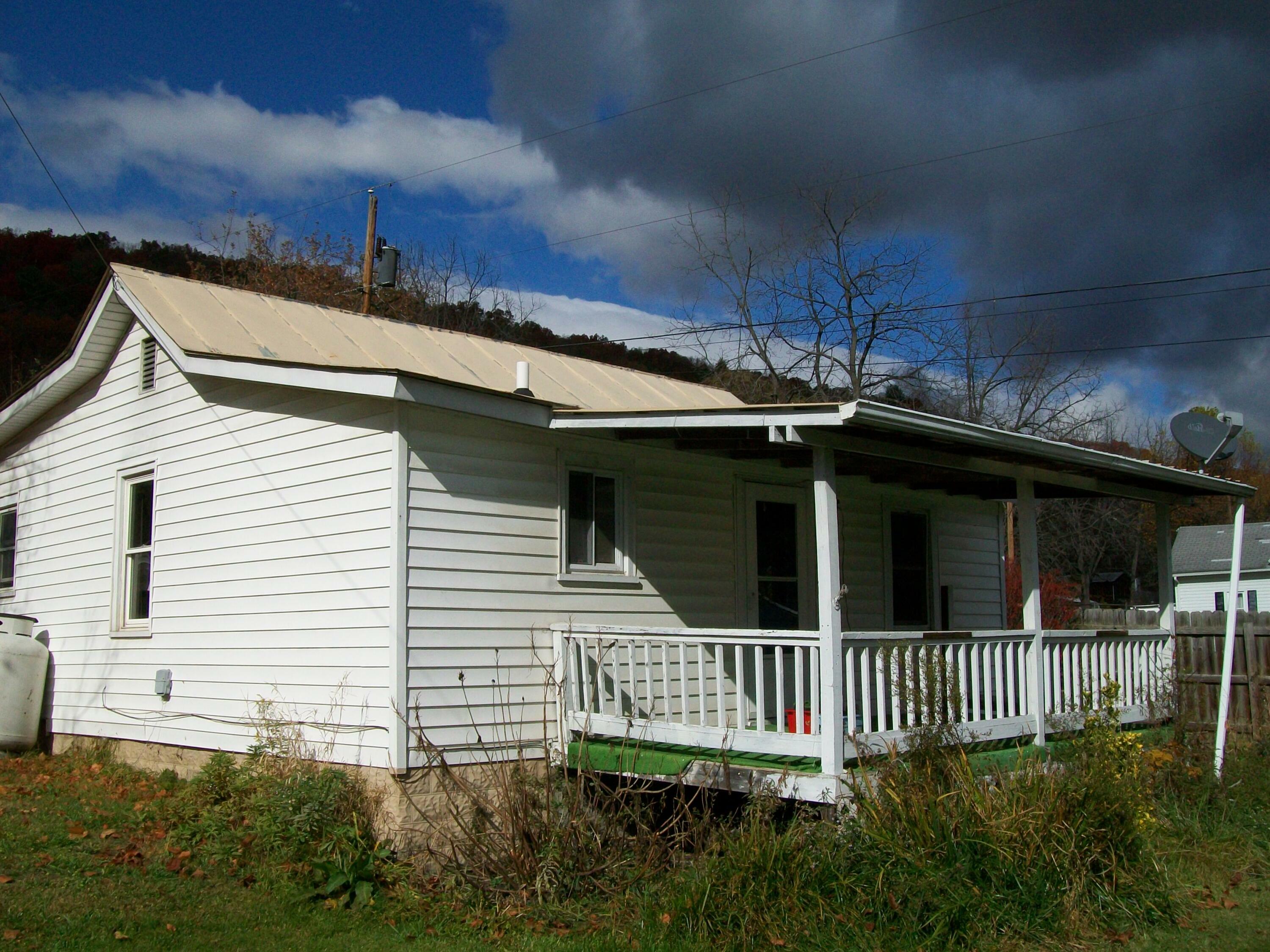 Property Photo:  20 Colletts Ln  WV 26807 