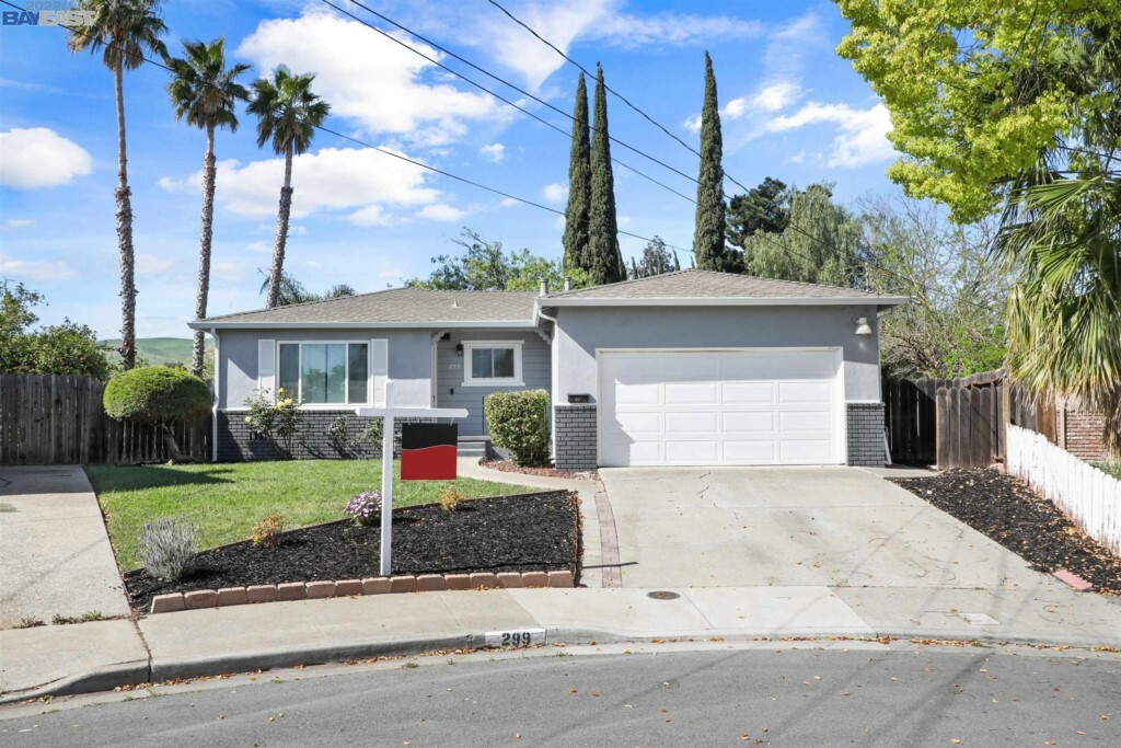 Property Photo:  299 William Way  CA 94565 