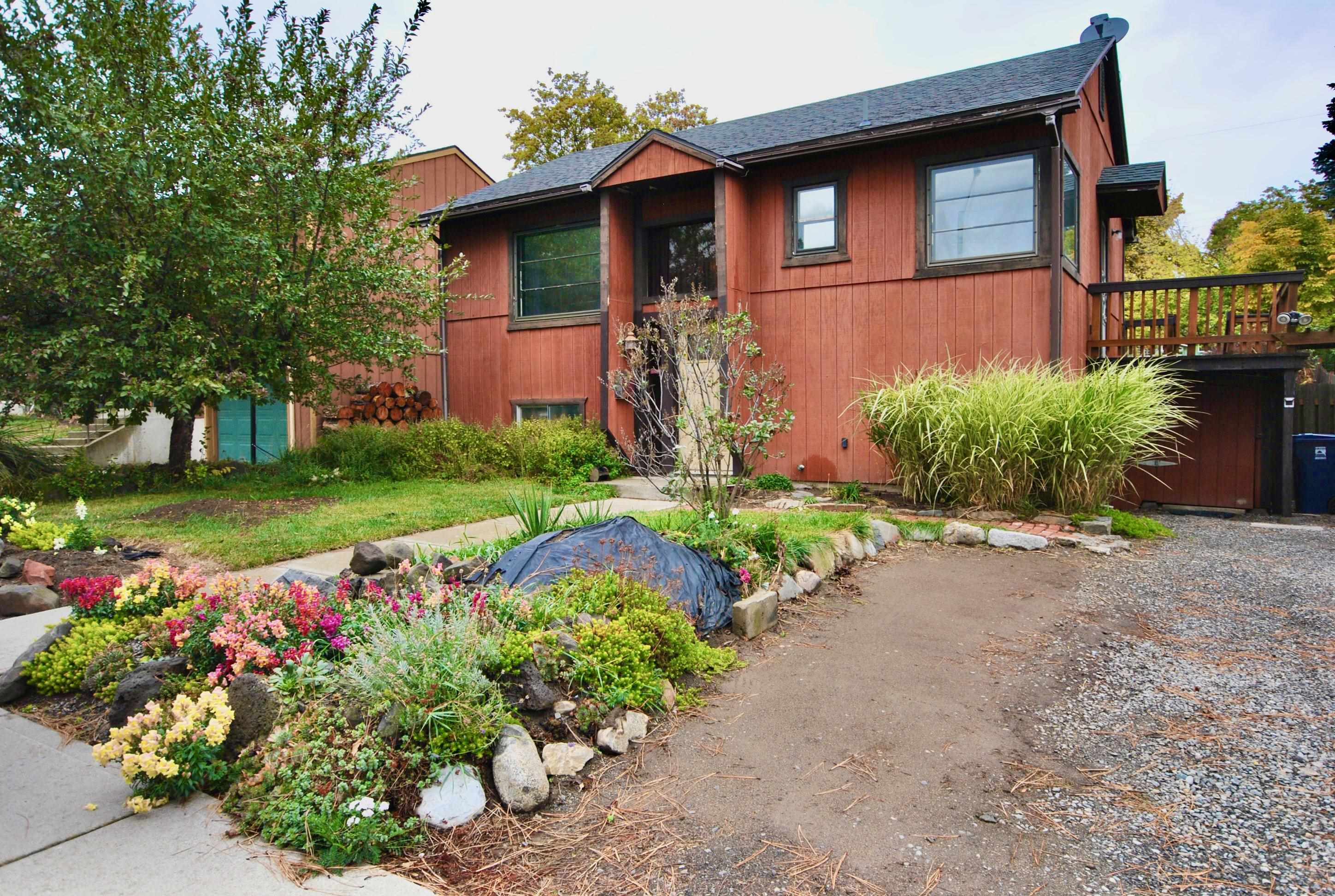 Property Photo:  3629 E 34th Ave  WA 99223 