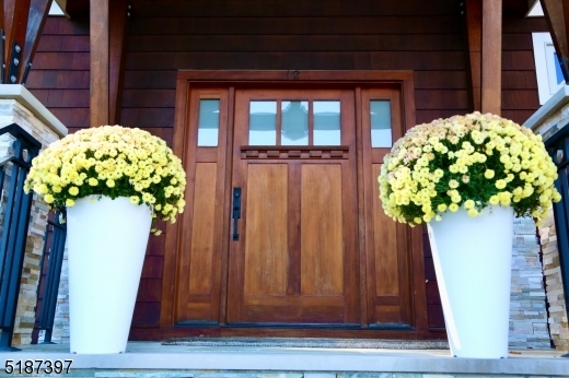 Property Photo:  12 Minor Ct  NJ 07834 