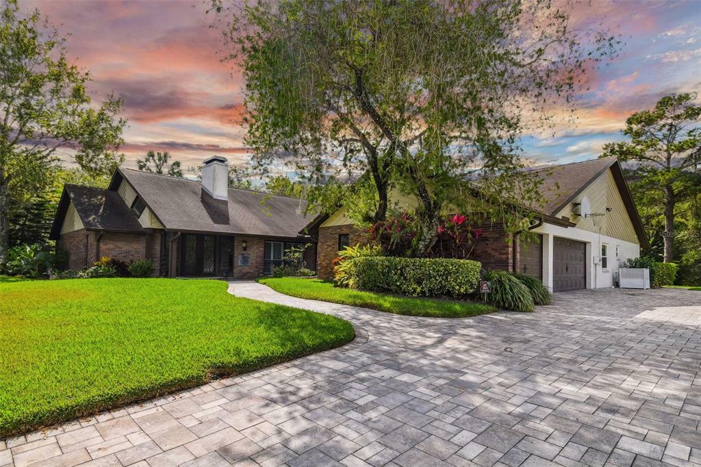Property Photo: 13601 Lytton Way FL 33624