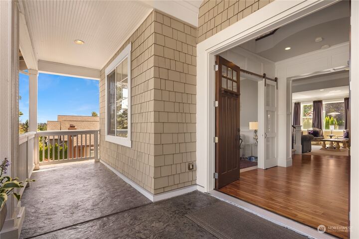 Property Photo:  9831 NE 16th Street  WA 98004 