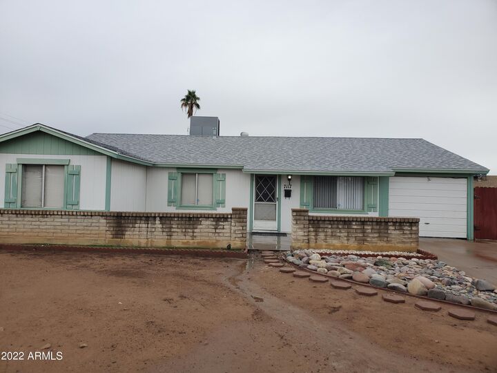 Property Photo:  7117 W Heatherbrae Drive  AZ 85033