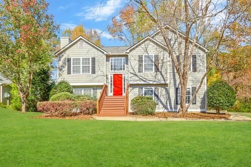 Property Photo:  3014 Lake Park Court  GA 30101 