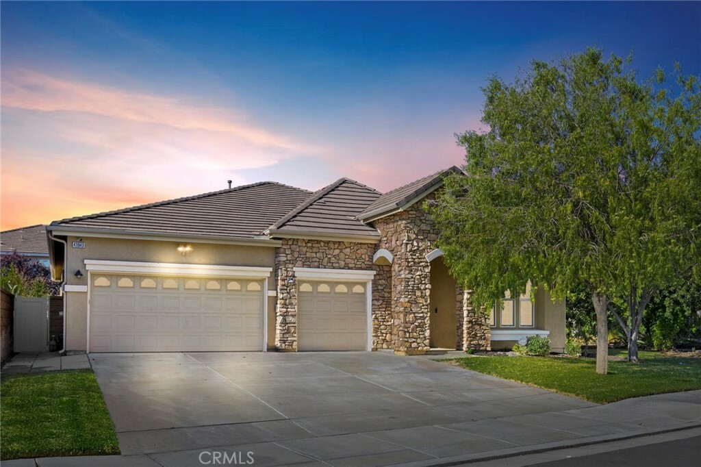 Property Photo:  43943 Brookhaven Court  CA 92592 