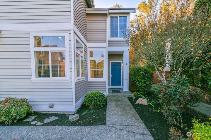 Property Photo:  23201 50th Avenue S  WA 98032 