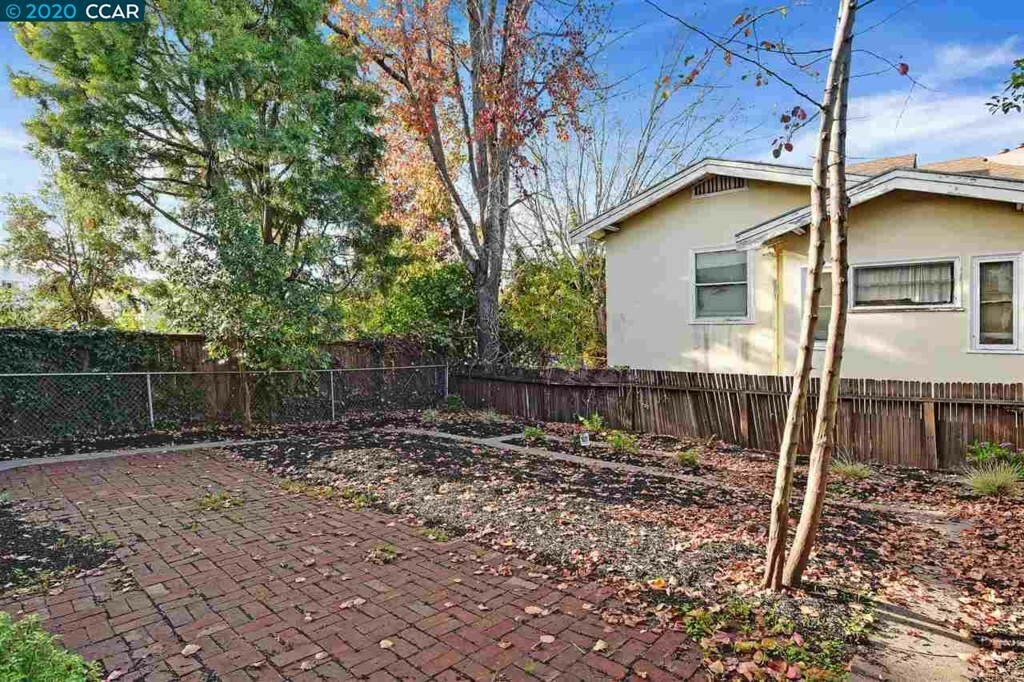 Property Photo:  4279 Montgomery St  CA 94611 