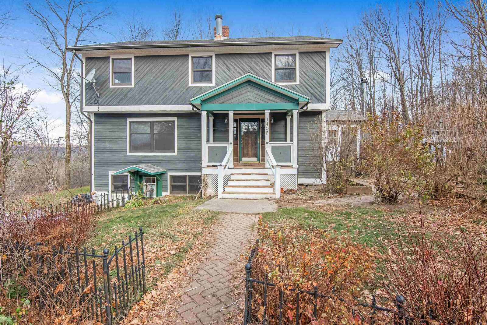 Property Photo: 1402 West Street VT 05455