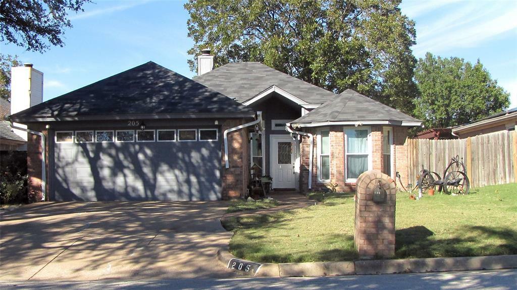 Property Photo:  205 Colt Lane  TX 76248 