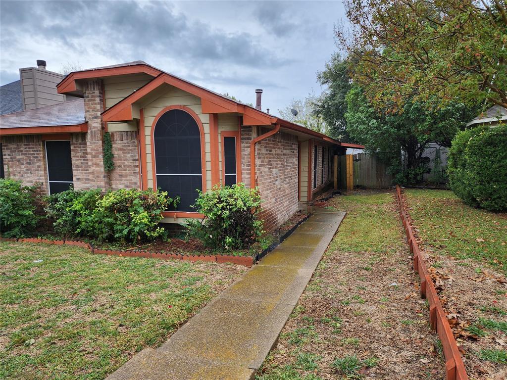 Property Photo: 1424 Savannah Street TX 75149