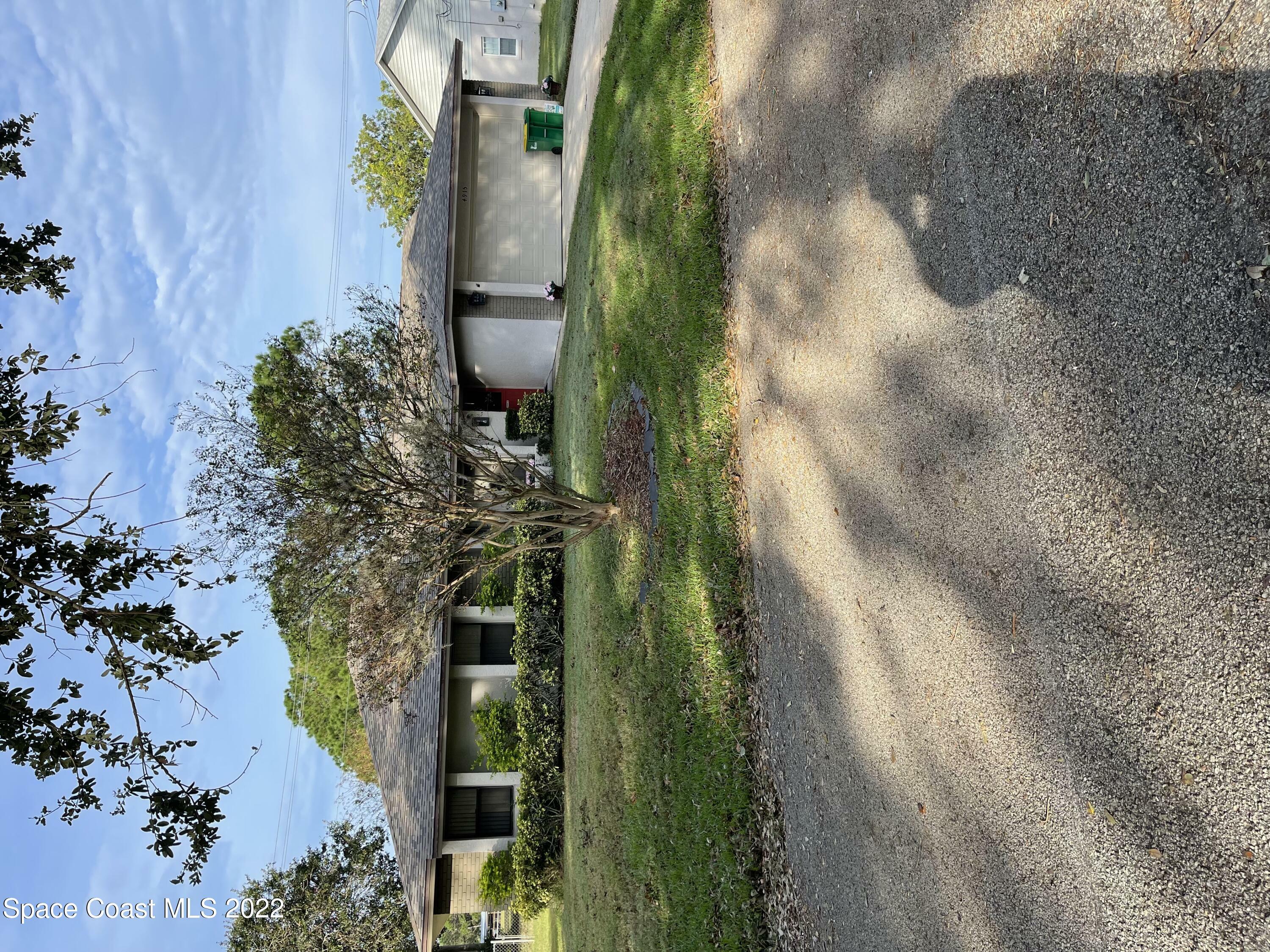Property Photo: 4915 Carodoc Circle FL 32796