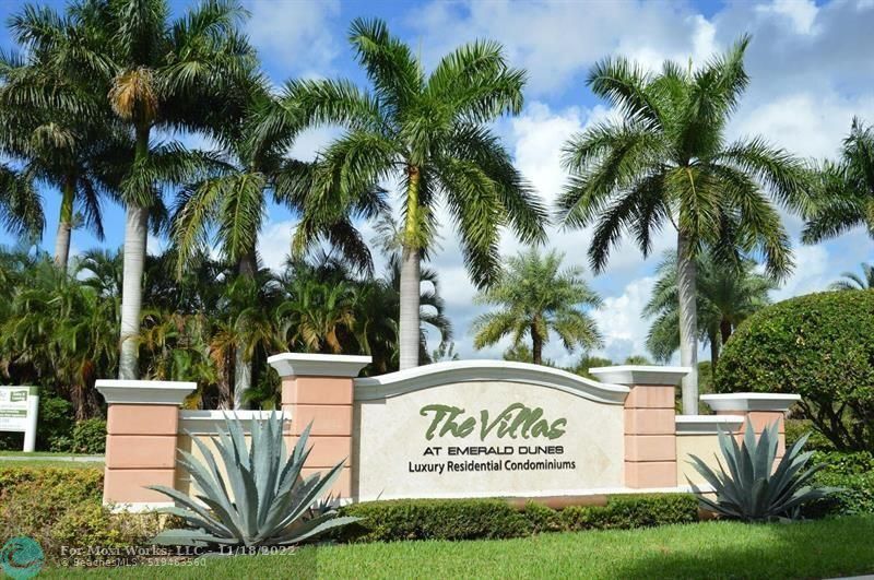 Property Photo: 6450 Emerald Dunes Drive 203 FL 33411
