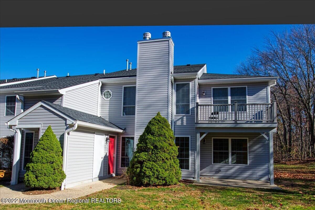 Property Photo:  375 Yorkshire Place  NJ 07751 