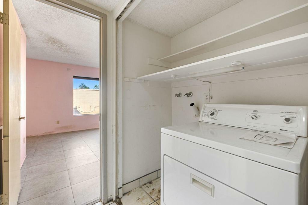 Property Photo:  44089 Vigo Ct.  CA 92260 