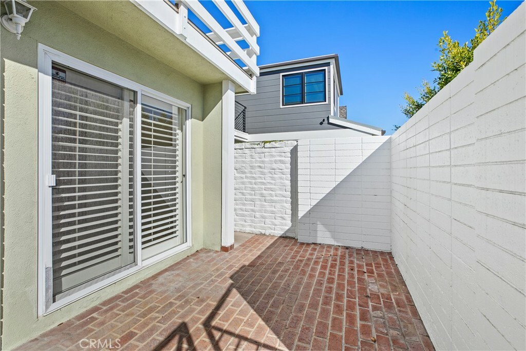 Property Photo:  223 Orange Street  CA 92663 