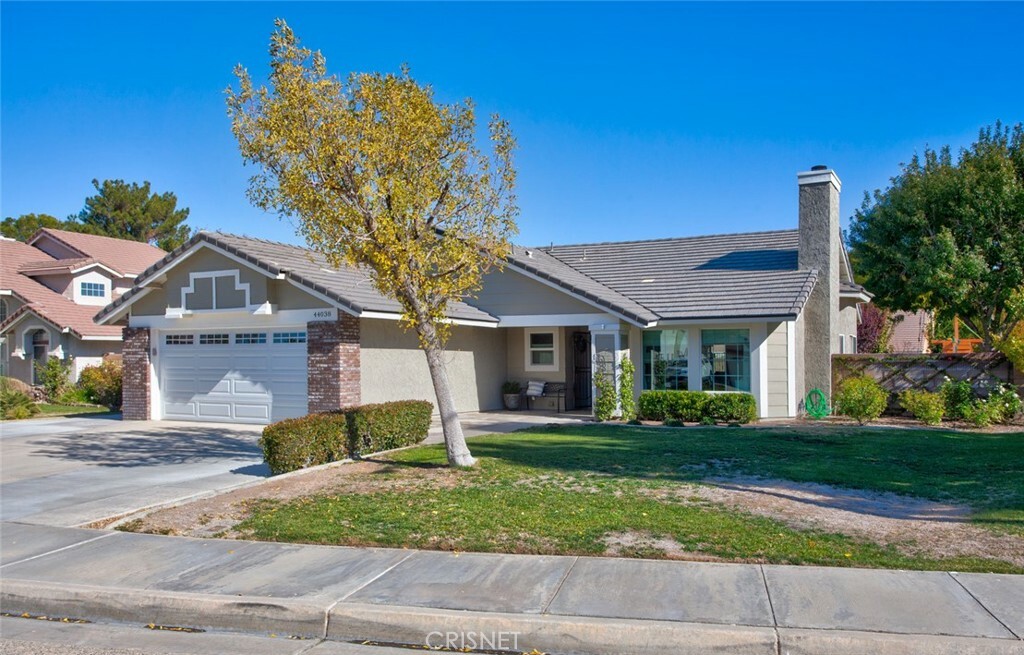 Property Photo:  44038 Colony Court  CA 93536 