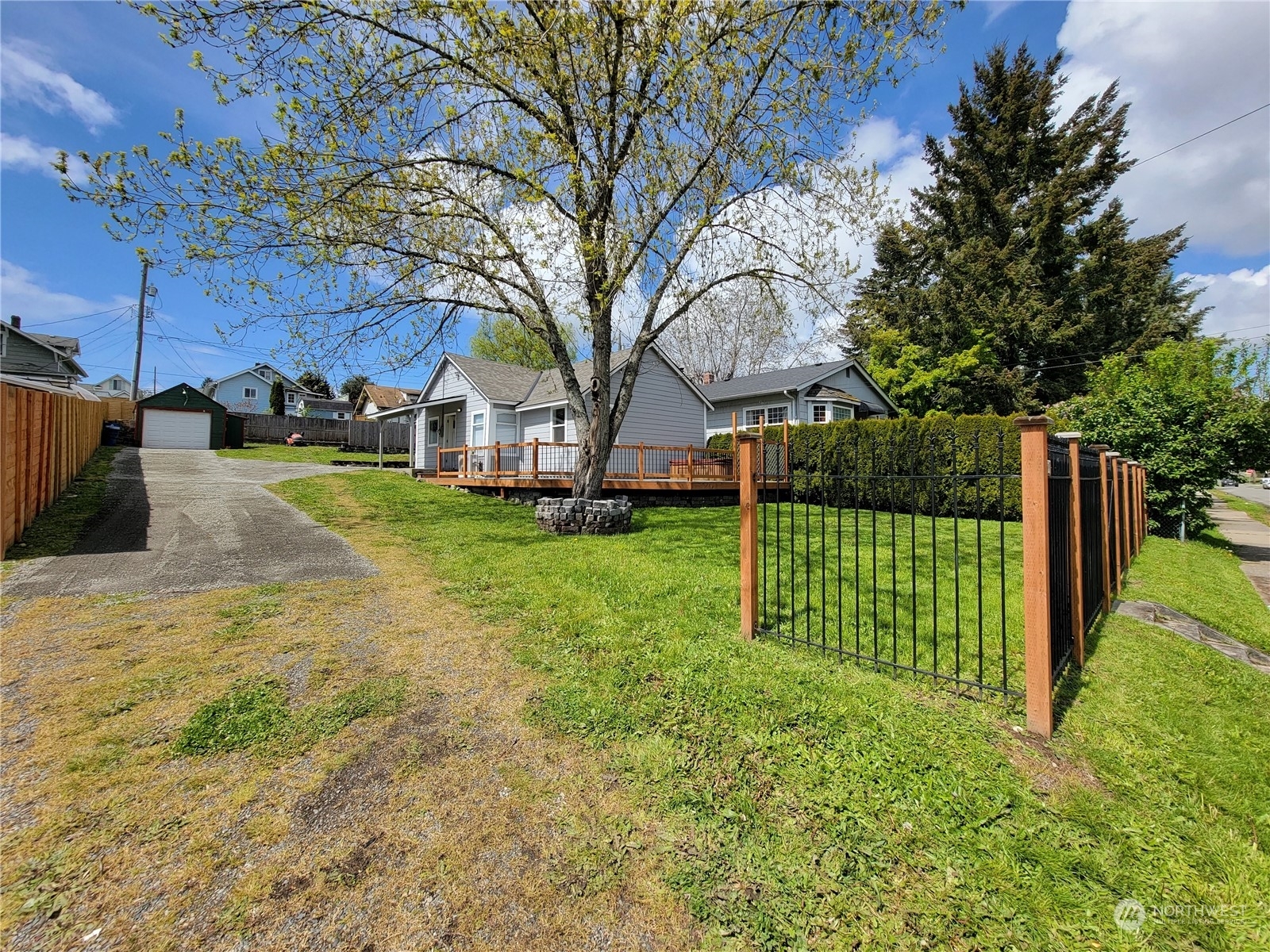 Property Photo:  3588 E M Street  WA 98404 