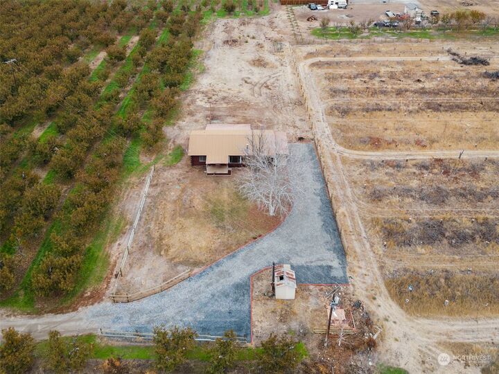 Property Photo:  5252 Penn Avenue  WA 98850 