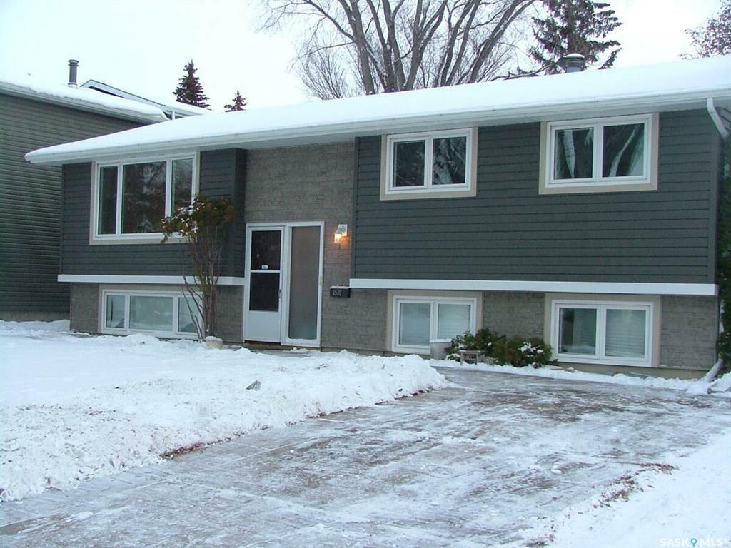 1530 East Heights Heights  Saskatoon SK S7J3B5 photo