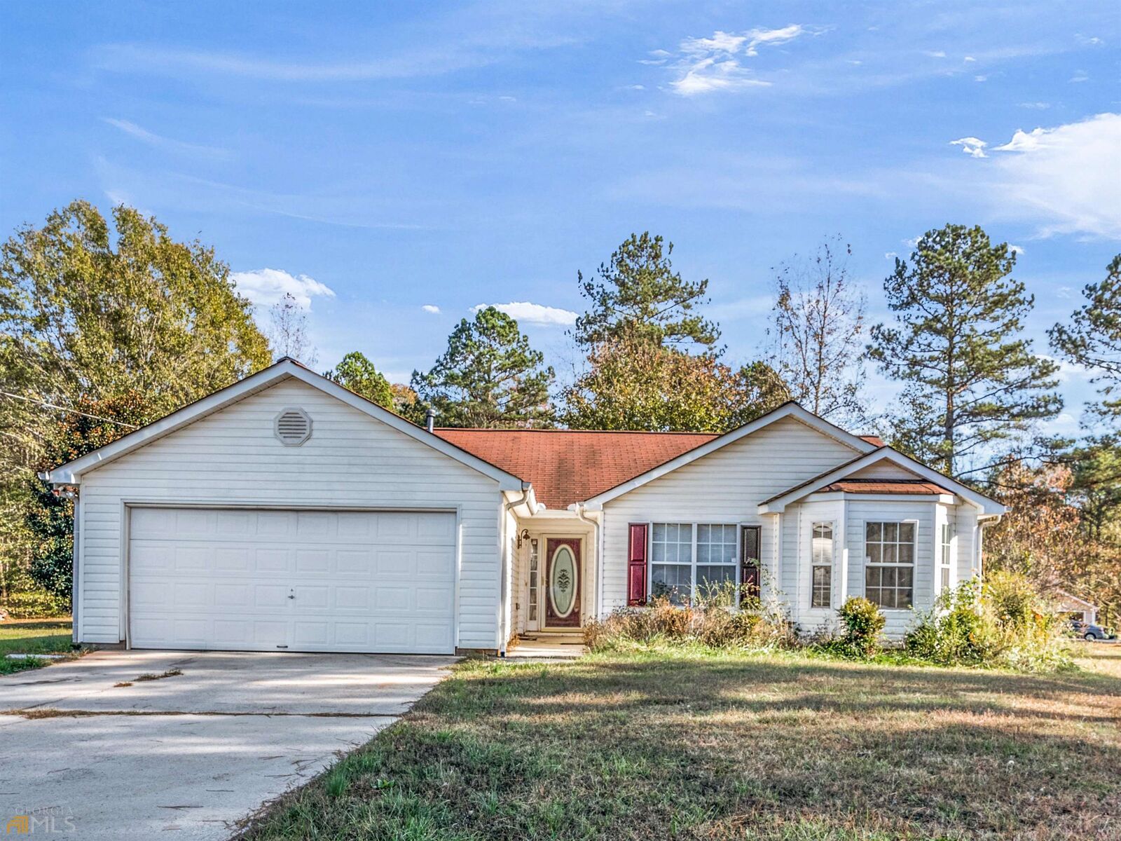 Property Photo: 98 Floresta Drive GA 30252