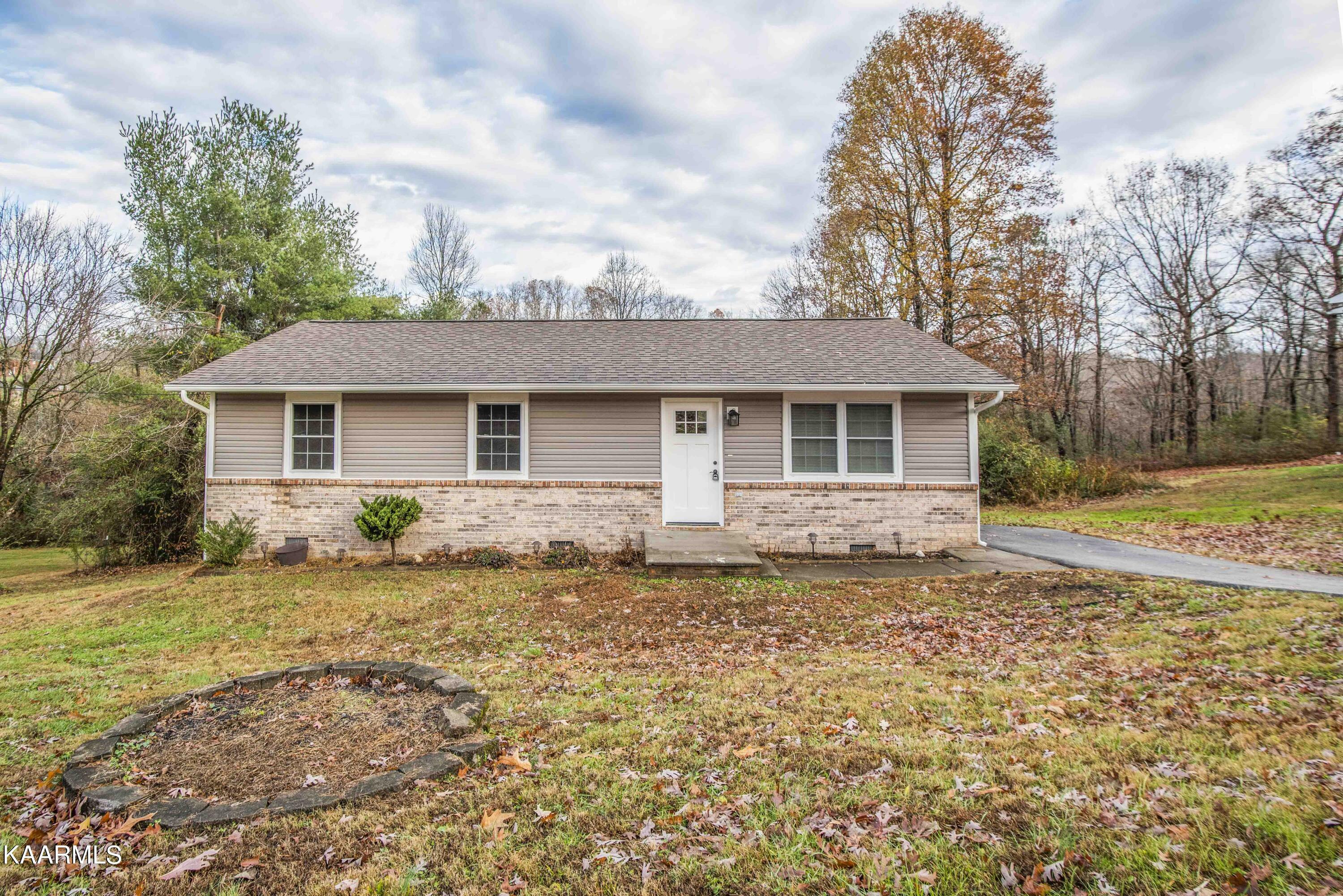 Property Photo:  5050 Browder Hollow Rd  TN 37771 