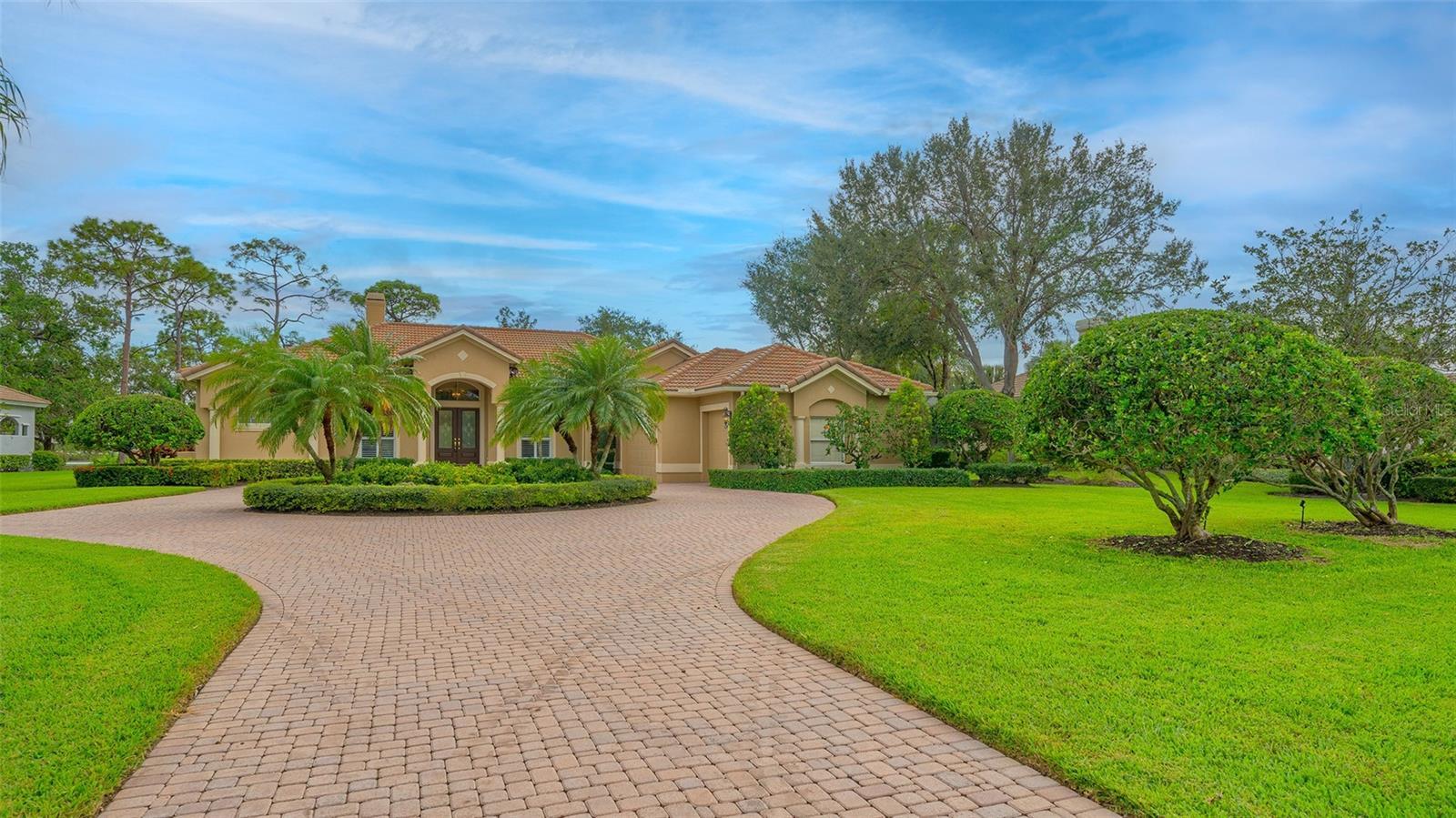 Property Photo: 567 Macewen Drive FL 34229