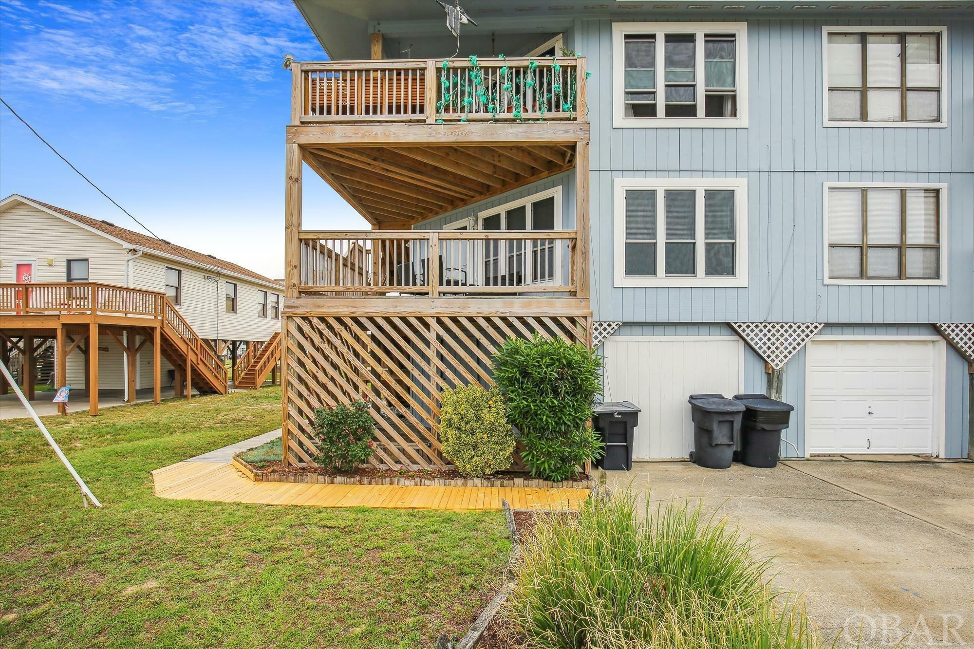 Property Photo:  103 N Memorial Boulevard  NC 27948 