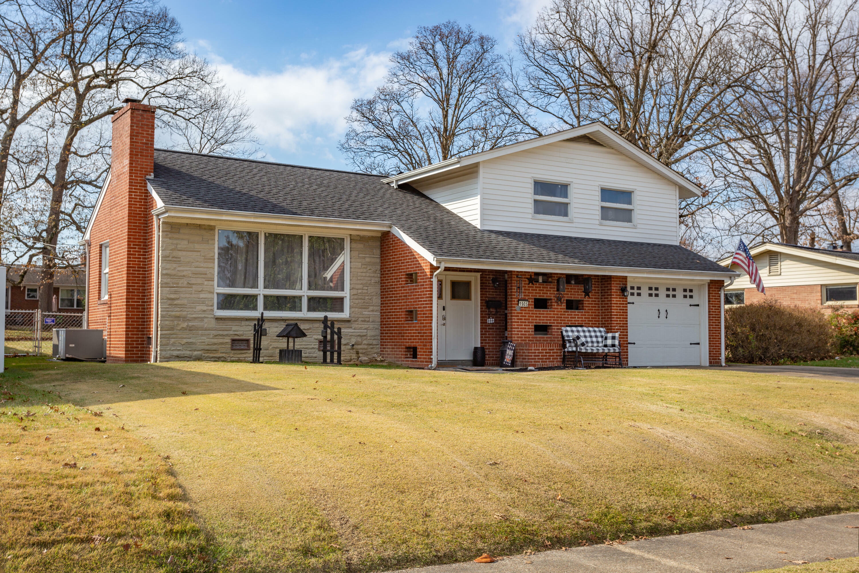 Property Photo:  1905 Hermitage Drive  TN 37664 