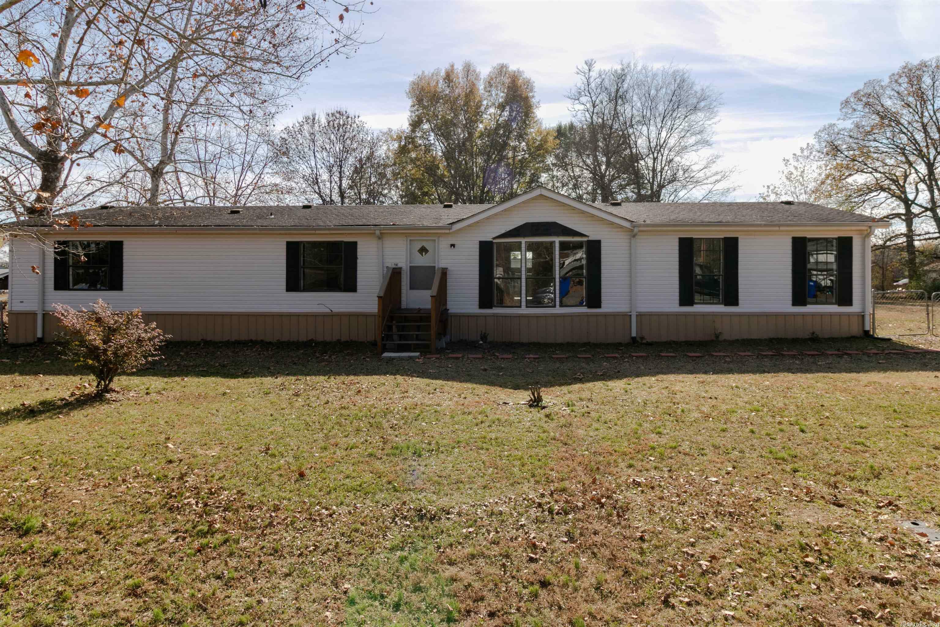 Property Photo:  1 Pine Street  AR 72058 