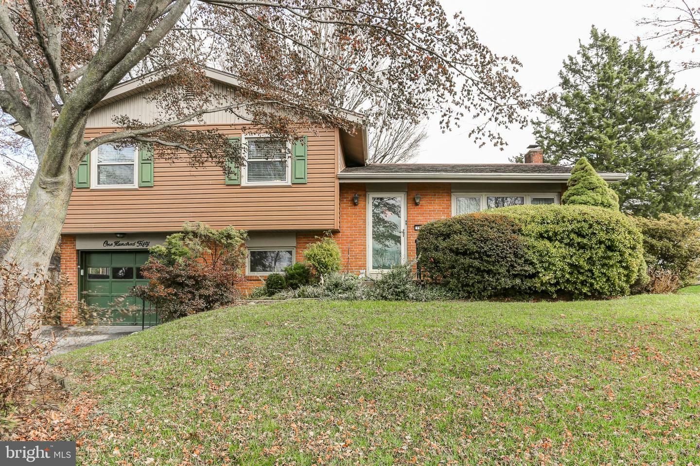 Property Photo:  150 Mallard Avenue  PA 17584 