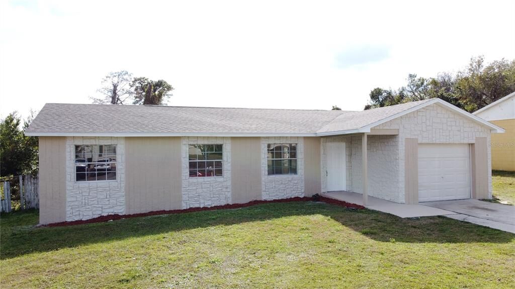 Property Photo:  2081 San Jose Boulevard  FL 32808