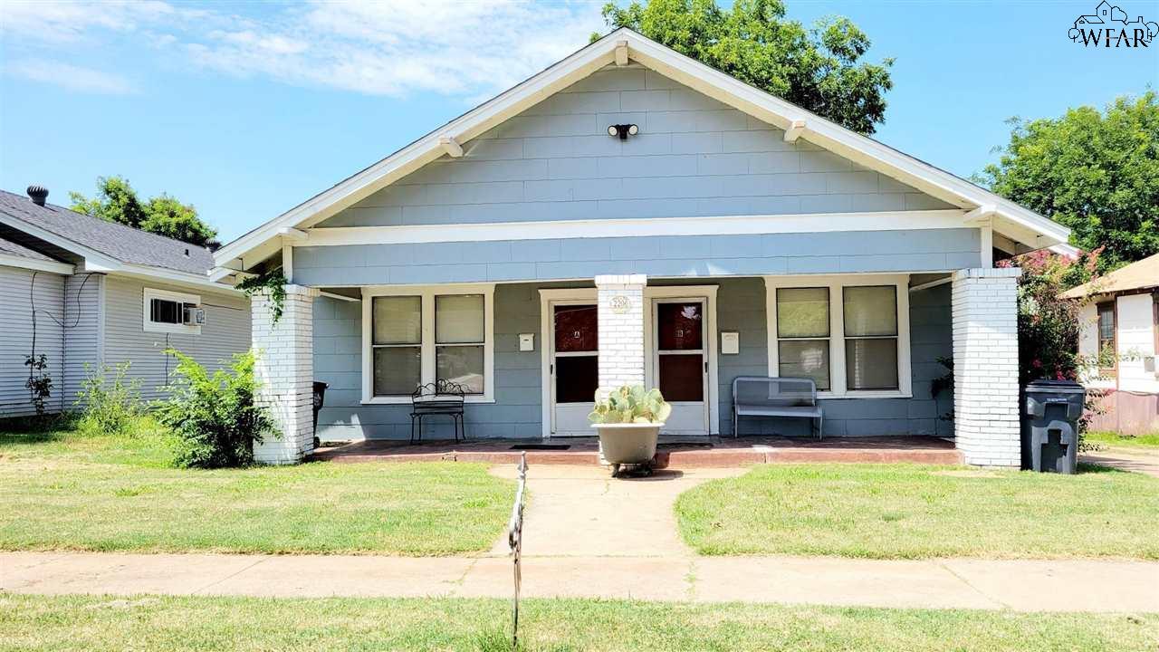 Property Photo: 2206 8th Street TX 76301