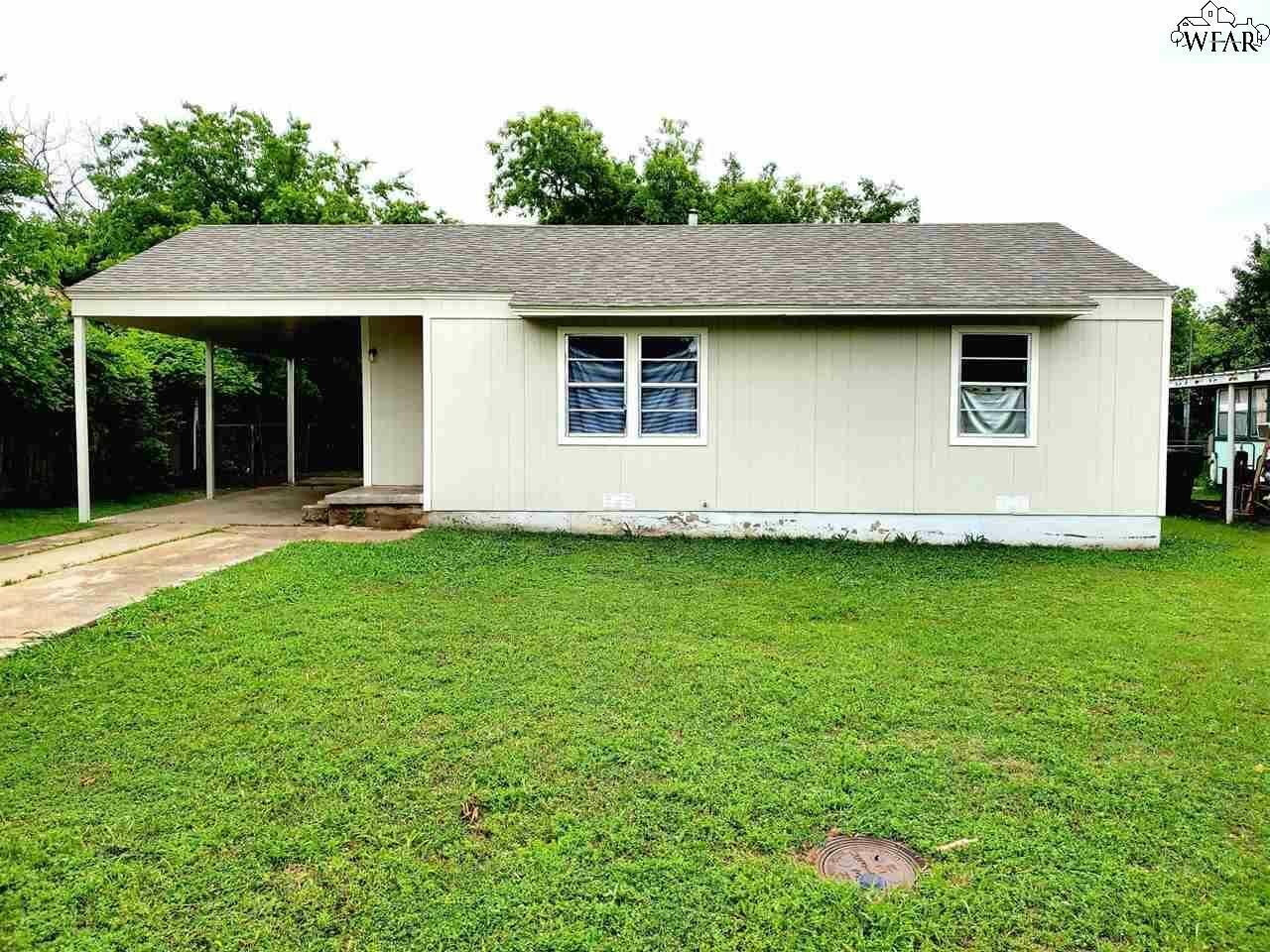 Property Photo: 2223 Kimberly Lane TX 76301