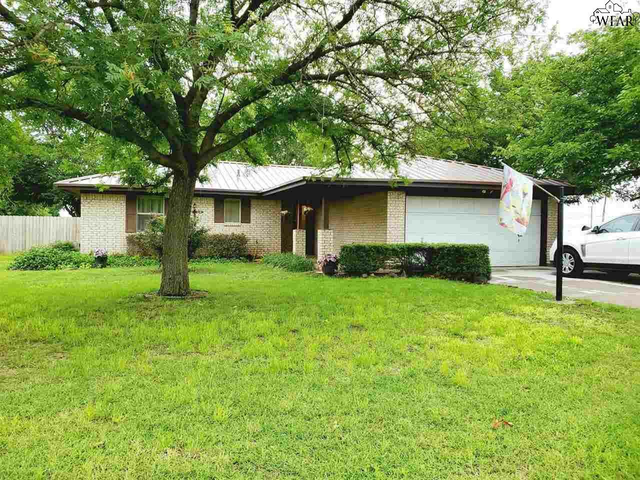 Property Photo:  990 Victoria Drive  TX 76354 