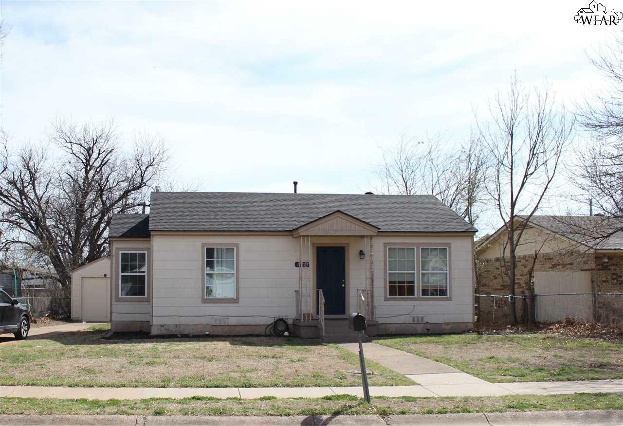 Property Photo:  2951 Featherston Avenue  TX 76308 