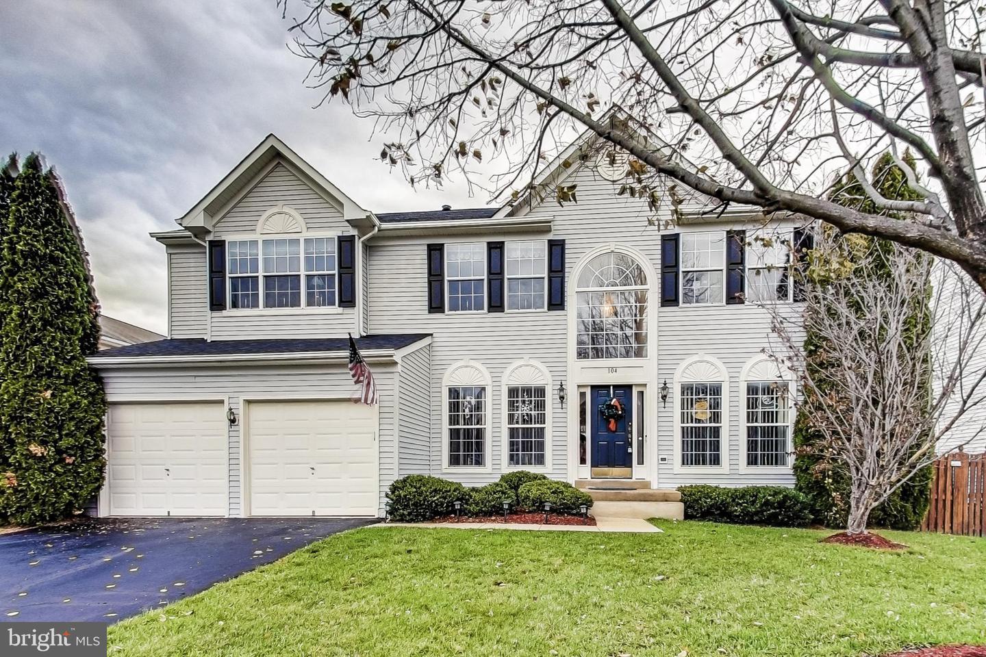 Property Photo:  104 Dalhart Drive SE  VA 20175 