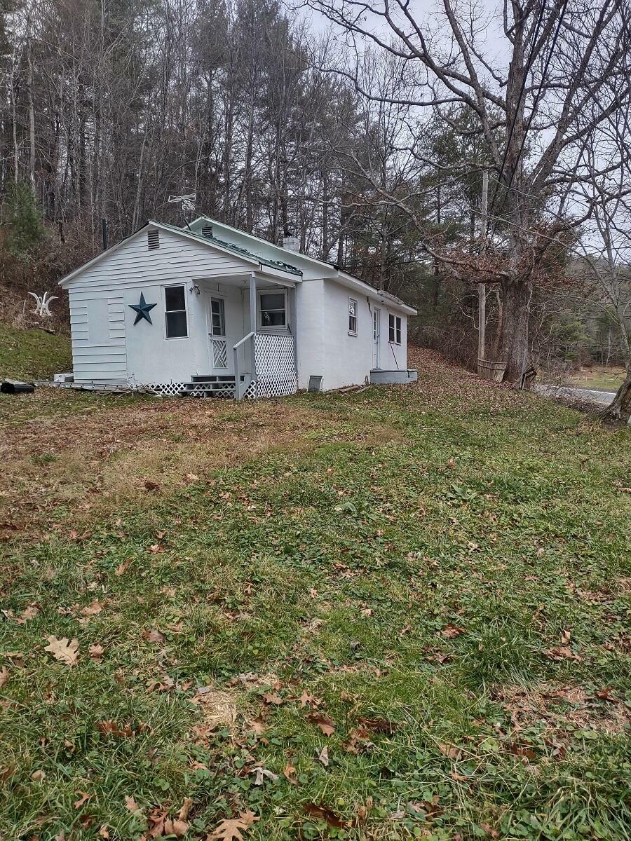 Property Photo:  10331 Bent Mountain Rd  VA 24059 