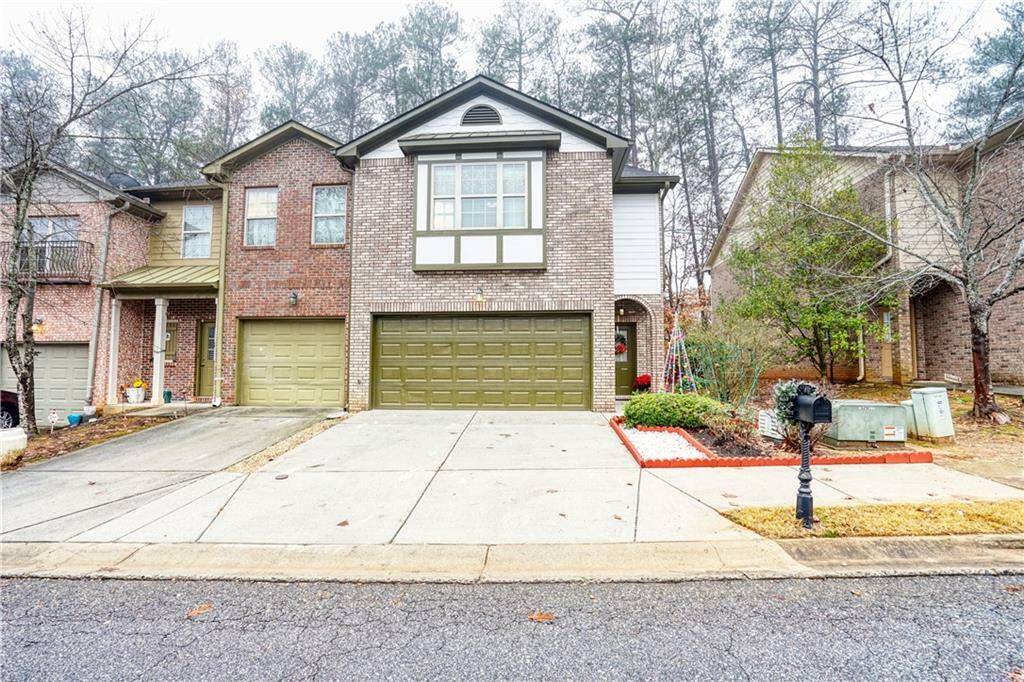 Property Photo: 5726 Singlebriar Court GA 30093