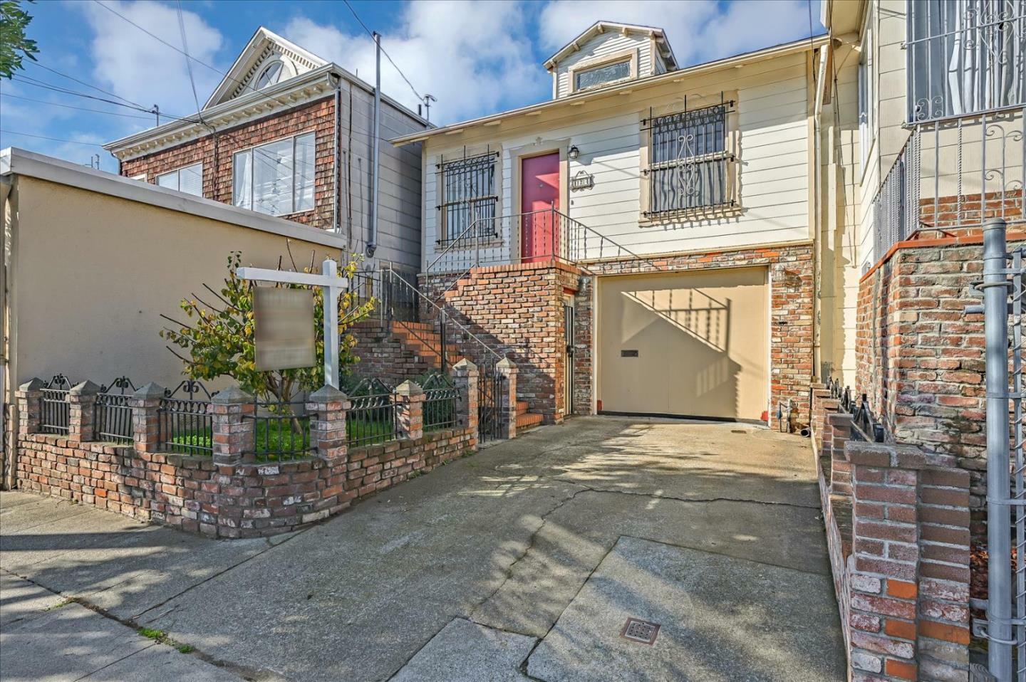 Property Photo:  124 Accacia Street  CA 94014 