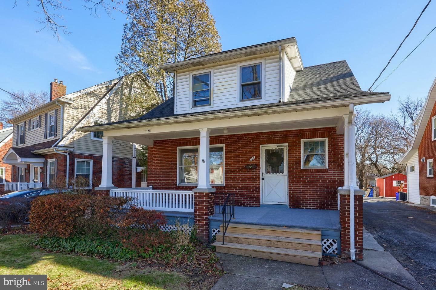 Property Photo: 268 Walton Street PA 17043