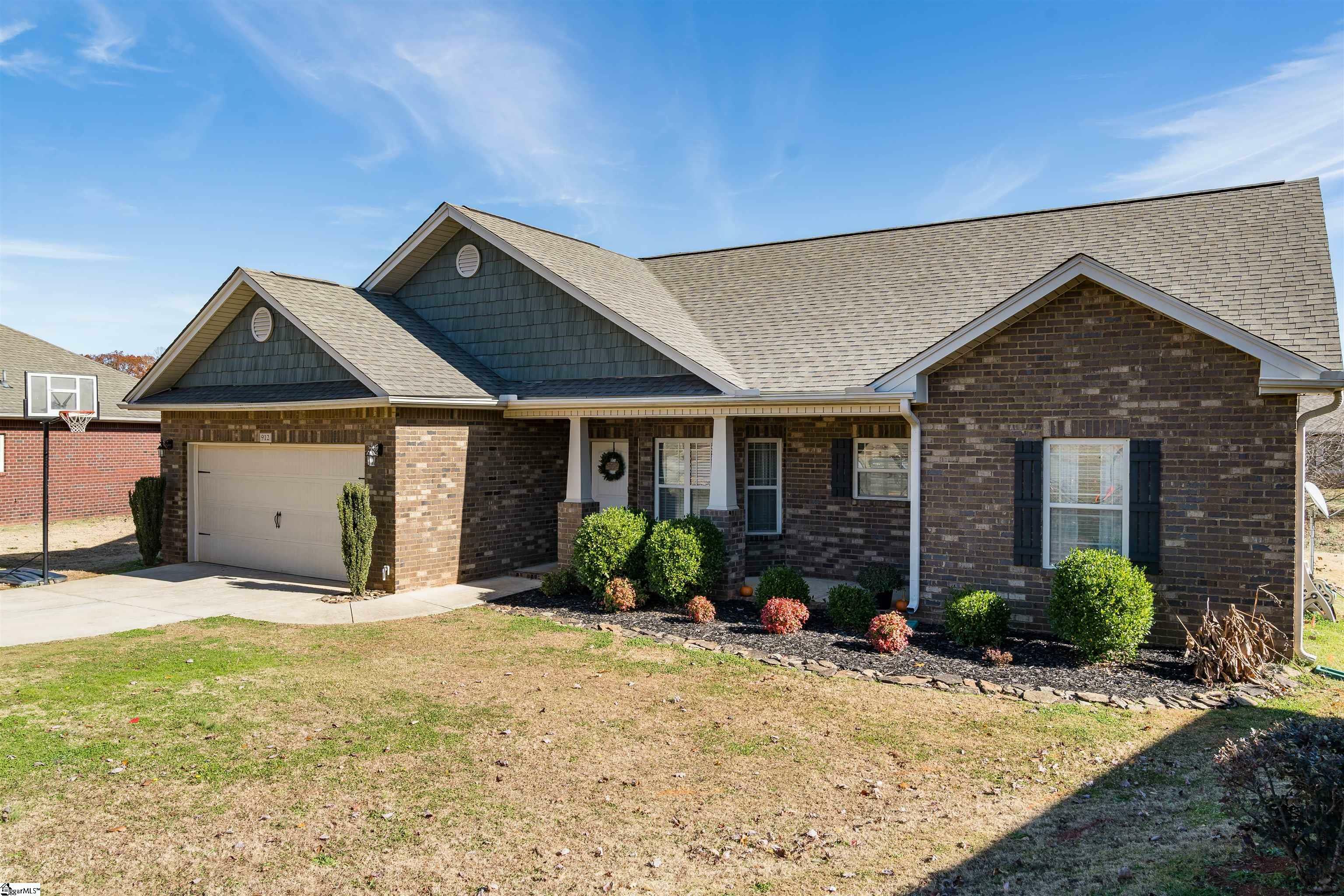 Property Photo:  912 Deercreek Court  SC 29376 