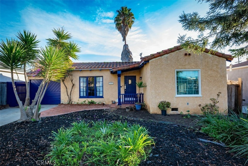 Property Photo:  512 E Hermosa Street  CA 93454 