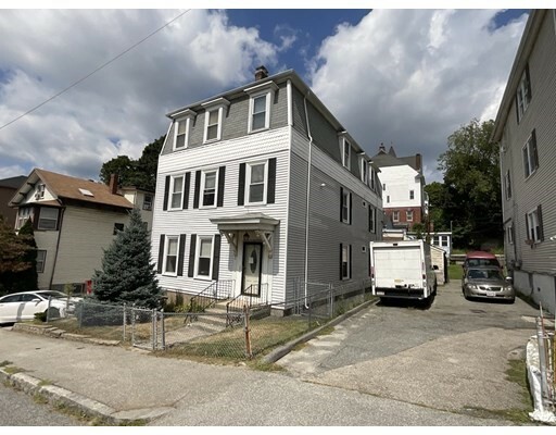 Property Photo:  31 Shelby St  MA 01605 