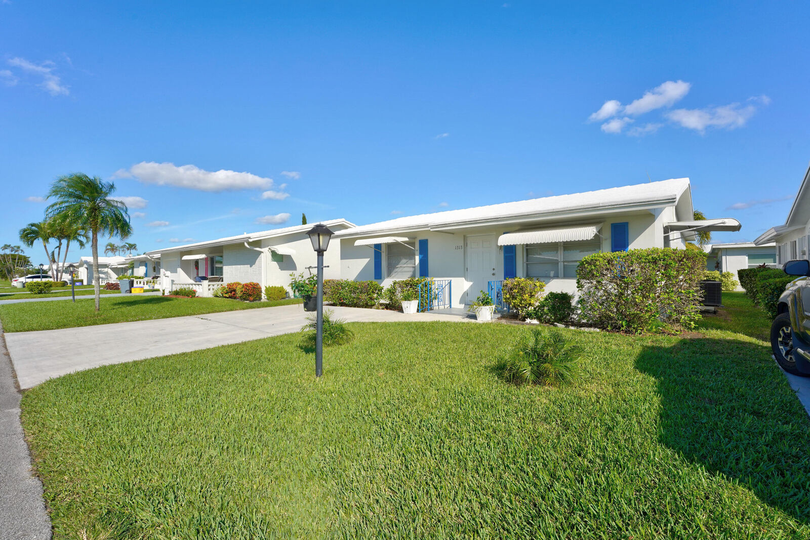 Property Photo:  1313 SW 24th  FL 33426 
