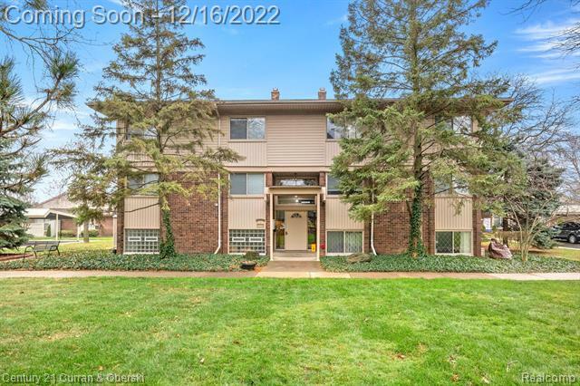 Property Photo:  22243 Kinyon Street S #2  MI 48180 