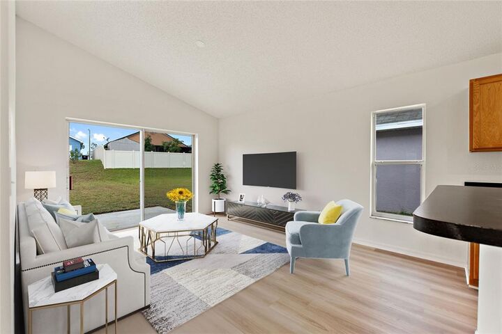 Property Photo: 313 Cheshire Way FL 33897