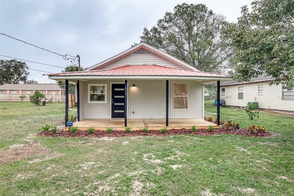 Property Photo:  615 Hennessee Street  FL 33805 