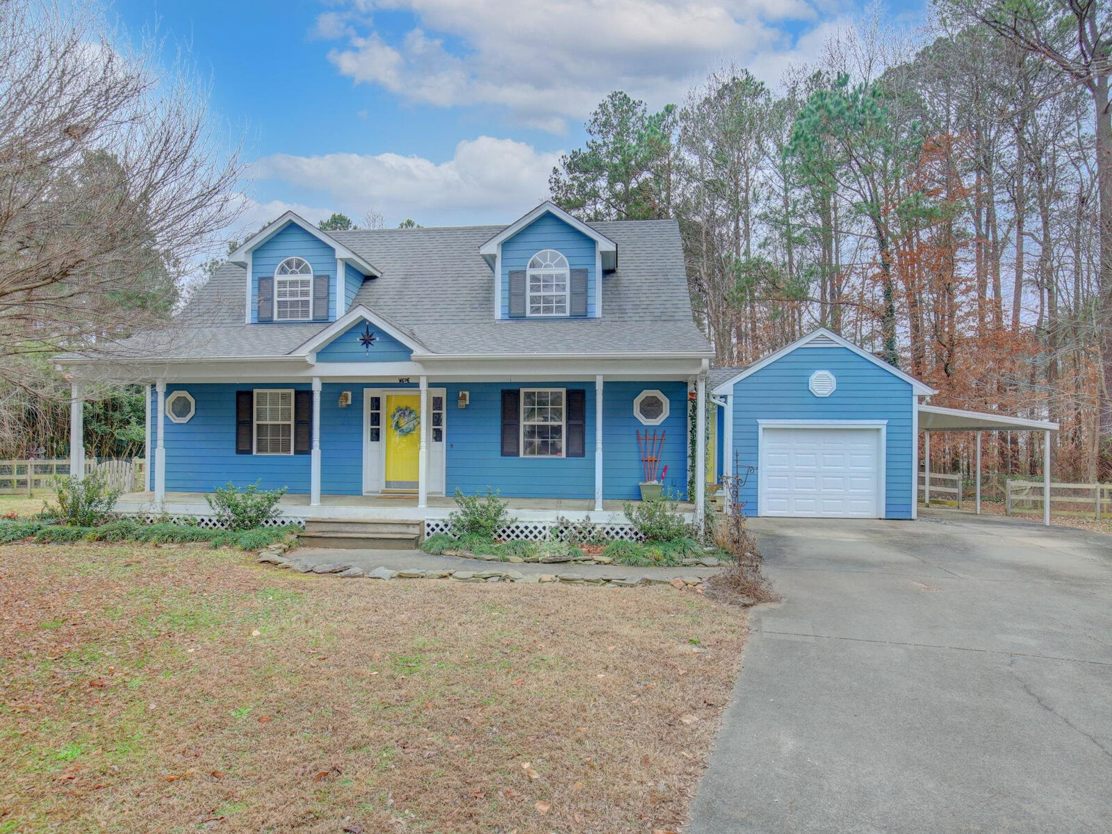 Property Photo:  1604 Thamelink Court  NC 27587 