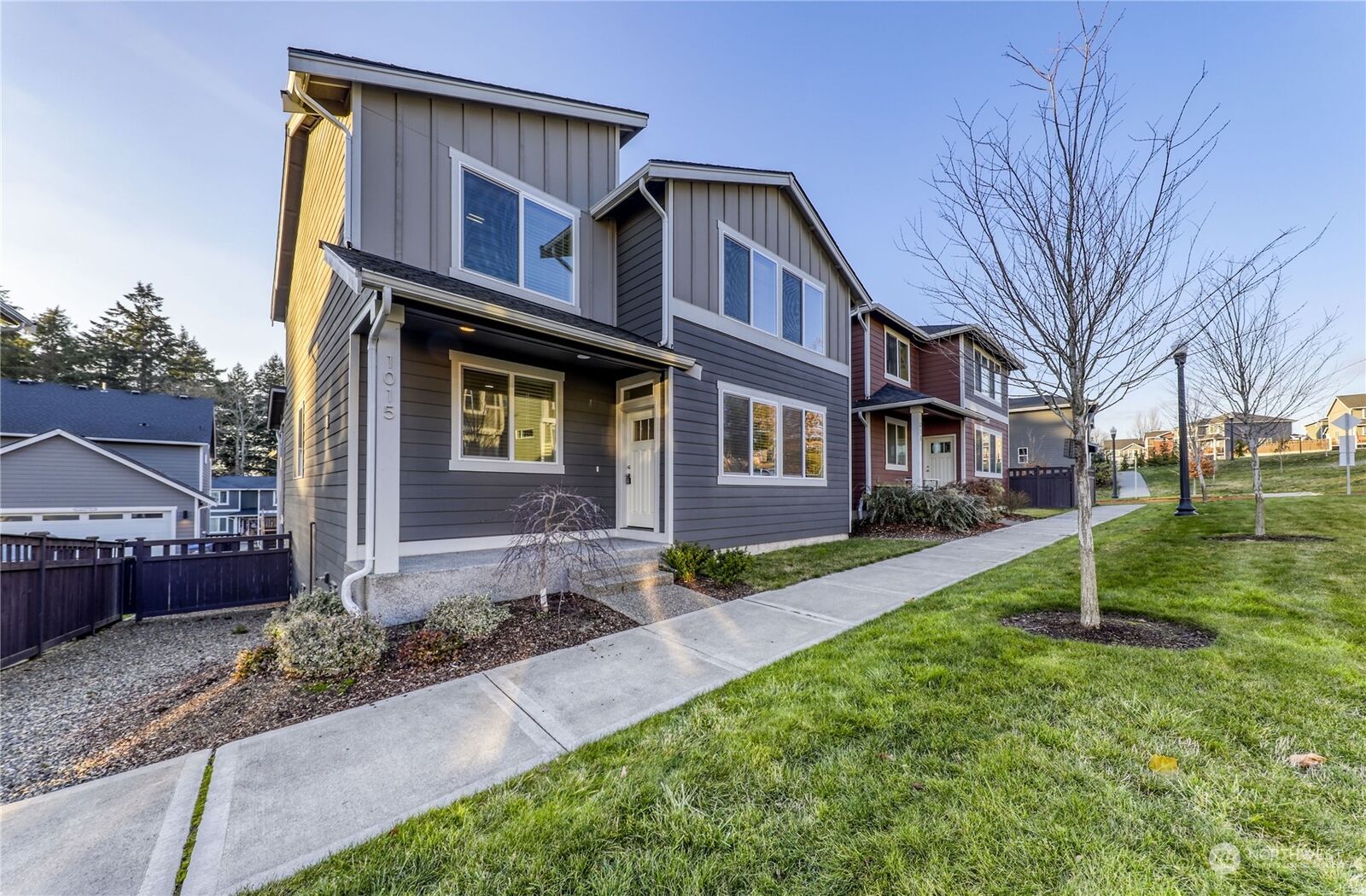 Property Photo:  1015 Sedonia Street  WA 98310 