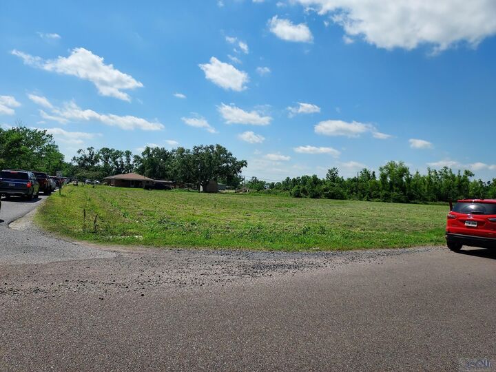 4447 St Andrew  Bourg LA 70343 photo